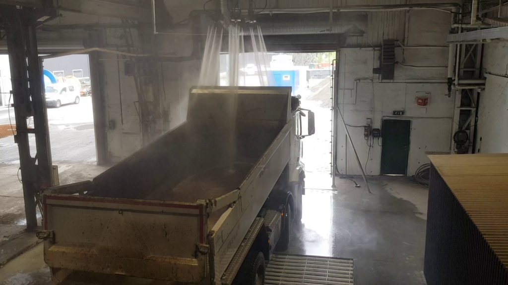 vlcsnap 2025 10 14 08h26m06s226