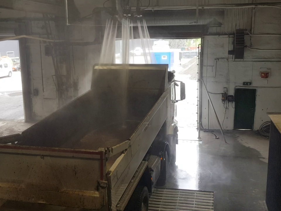 vlcsnap 2025 10 14 08h26m06s226